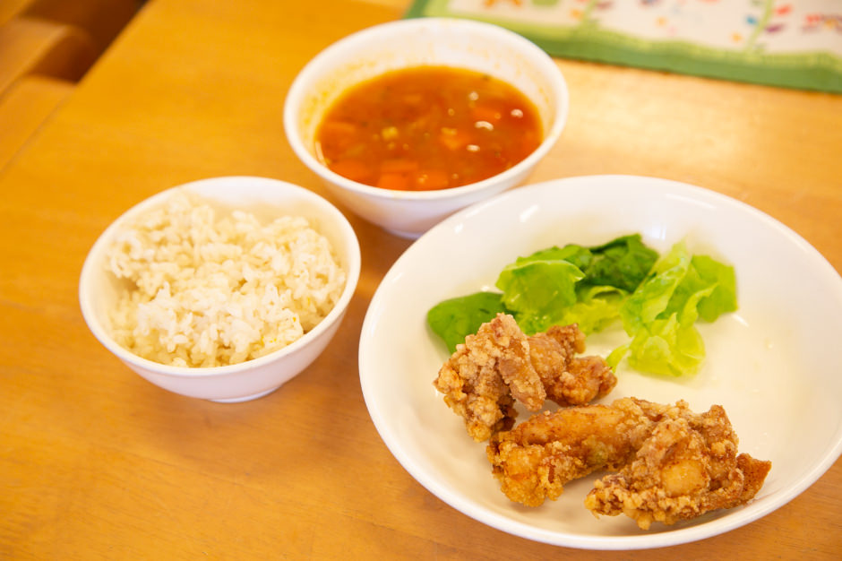 紅葉幼稚園の完全自園調理の給食